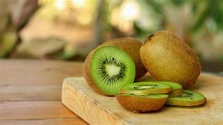 Kiwi Health Benefits in Hindi